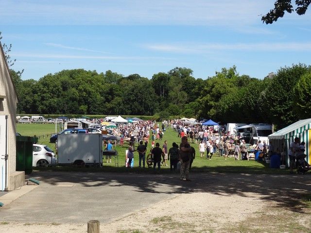 2022 vide grenier (13).jpg